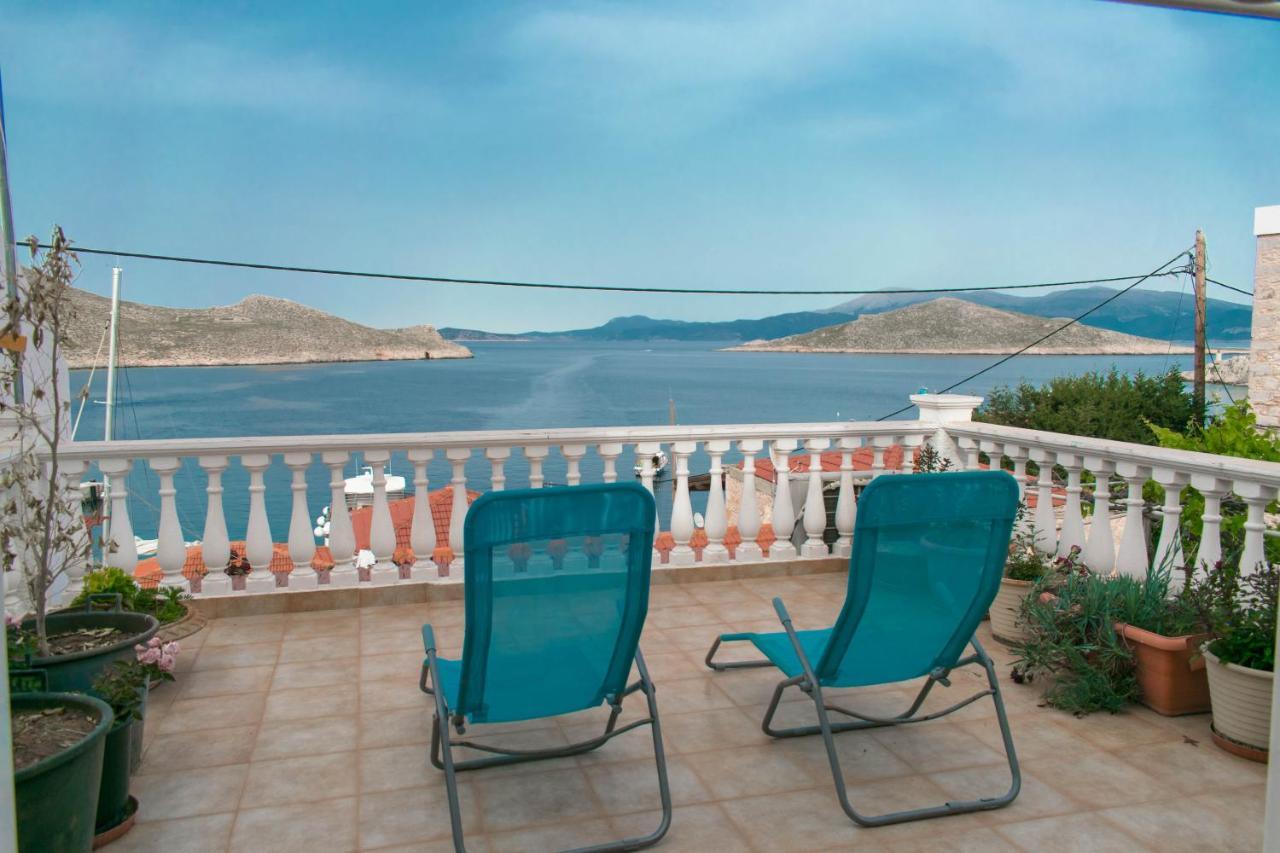 Villa Niovi Chalki Town Bagian luar foto