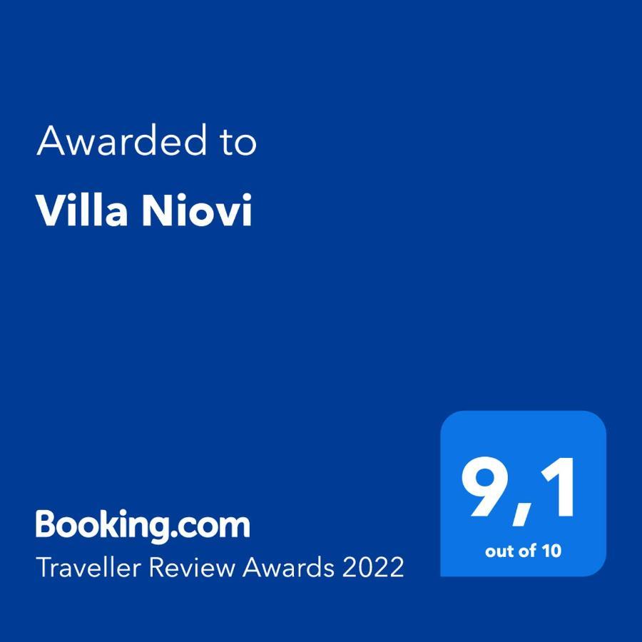 Villa Niovi Chalki Town Bagian luar foto
